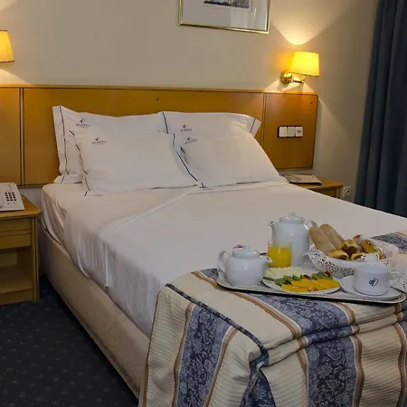 Szálloda Vip Executive Zurique 3*