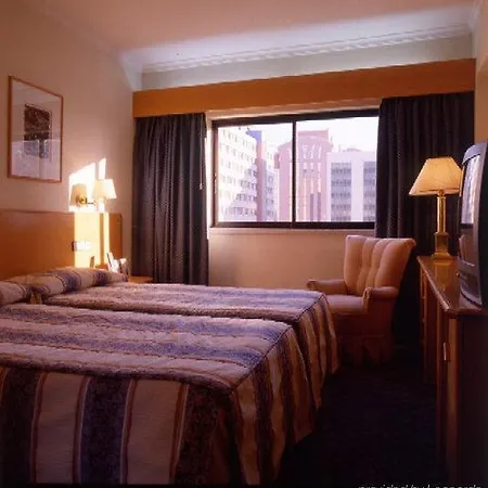 Hotel Vip Executive Zurique 3*