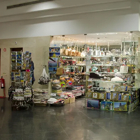 호텔 Vip 이그제큐티브 주리케 3*